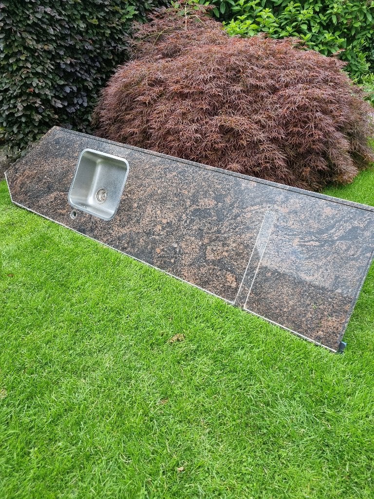 Aanrechtblad Graniet plus verlengdelen, Ophalen, Gebruikt, Meerkleurig, 200 cm of meer