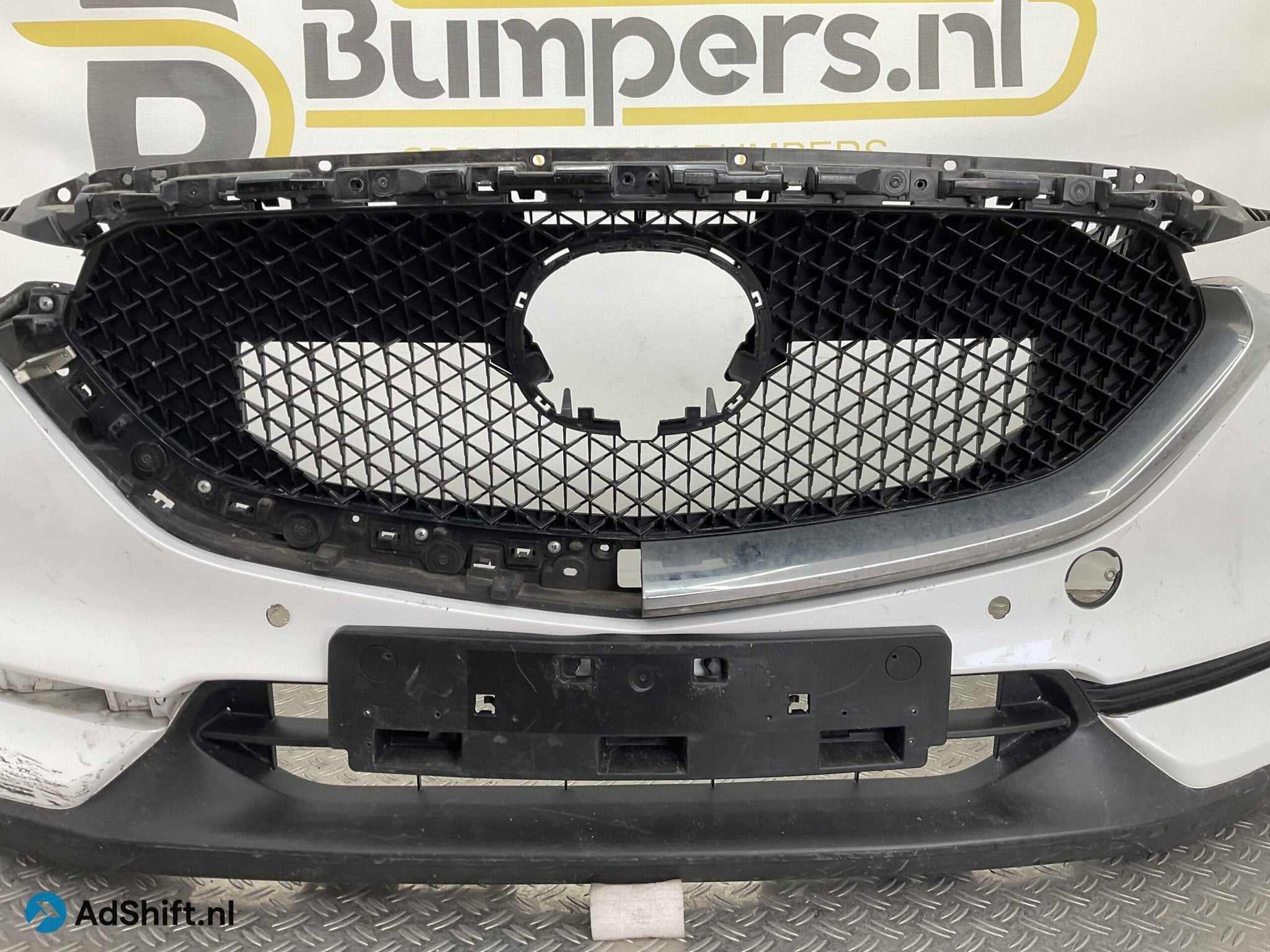 Bumper Mazda CX5 CX-5 17-21 kls pdc KB8A-50031 Voorbumper B9, Bumper