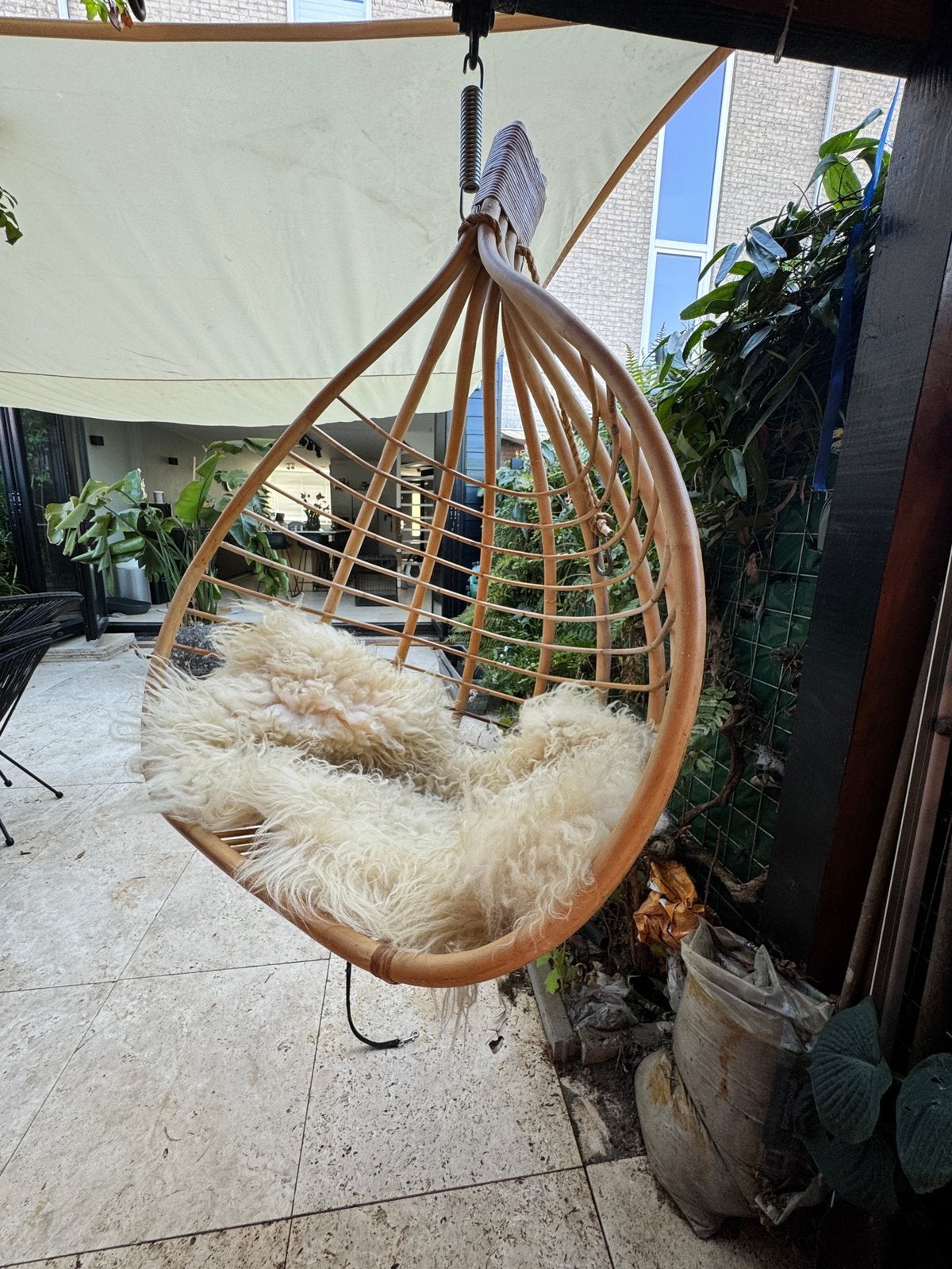 Handgemaakte bamboo hangstoel, Ophalen, Zo goed als nieuw