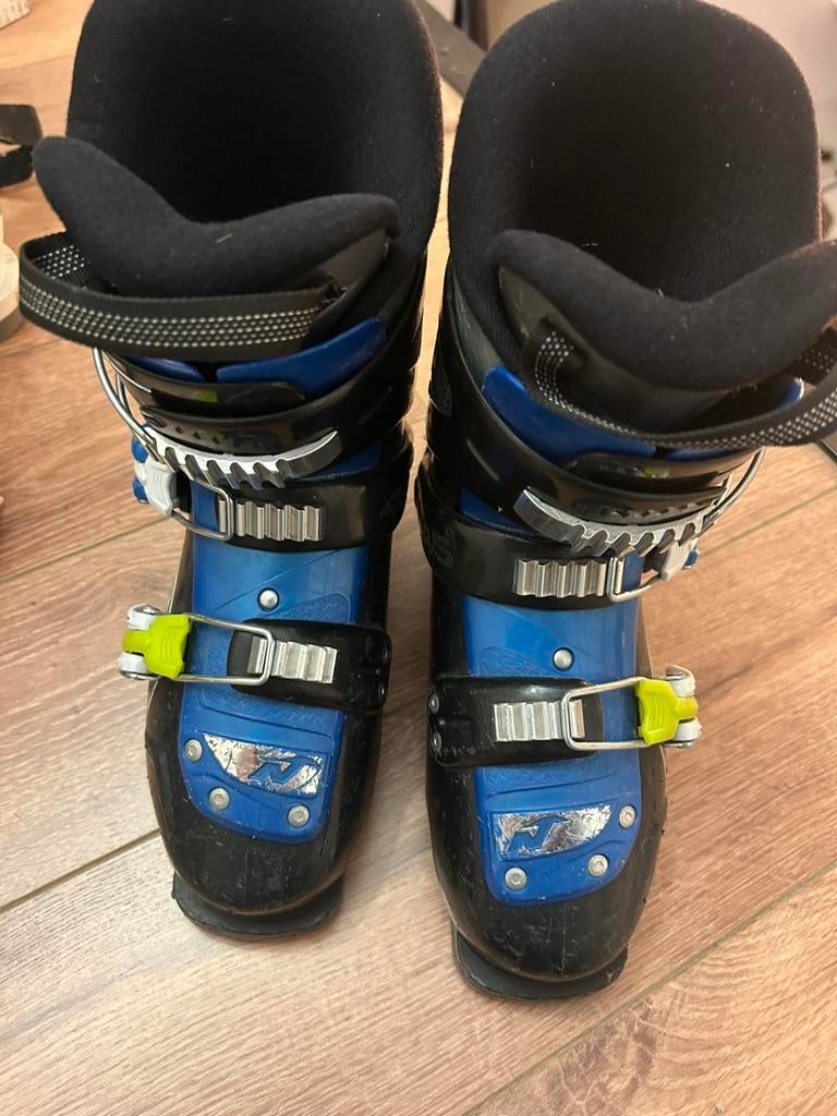 Nordica skischoenen 220-235, Ophalen, 160 tot 180 cm, Schoenen, Zo goed als nieuw