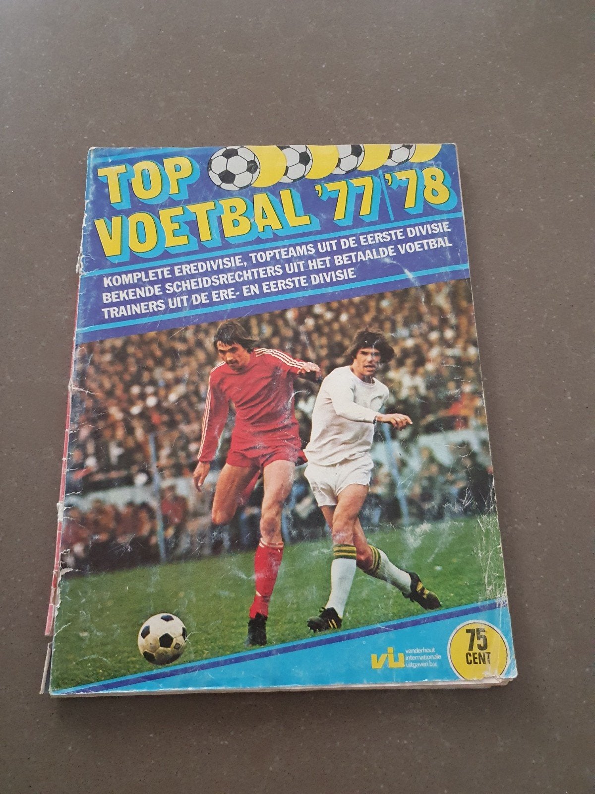 Vanderhout Topvoetbal 77/78 compleet album, Ophalen of Verzenden, Zo goed als nieuw, Buitenlandse clubs, Boek of Tijdschrift