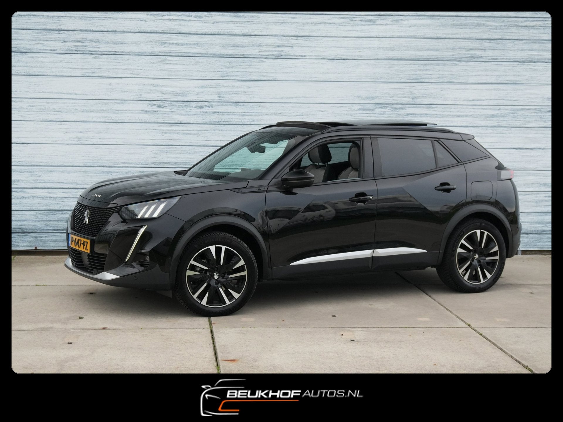 Peugeot E-2008 EV GT-Line 50 kWh Leer Panorama Leer Soh 91%, Auto's, 136 pk, Gebruikt, Zwart, Zwart