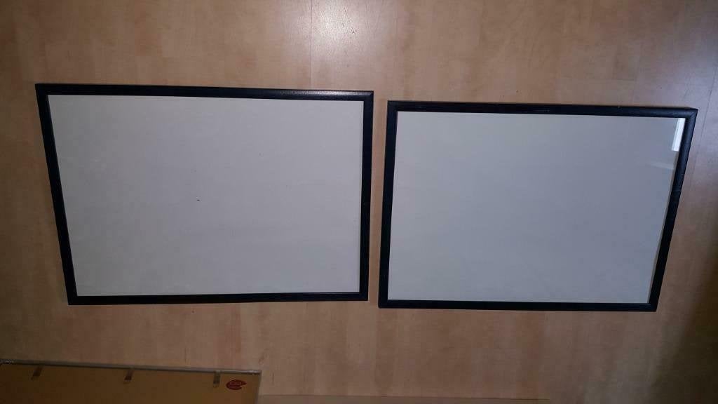 Te koop 2 foto- of posterlijsten met donker blauwe rand., Ophalen, Gebruikt, Hout