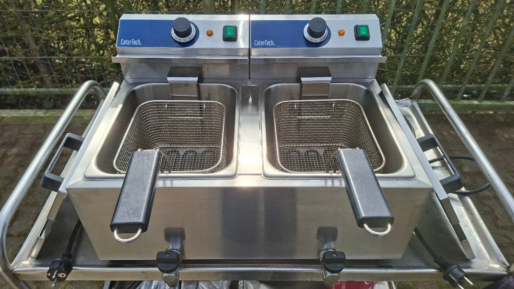 Catertech Electrische dubbele Frituurpan 2x 8L Met Tapkraan., Ophalen, 4 liter of meer, ,, Zo goed als nieuw