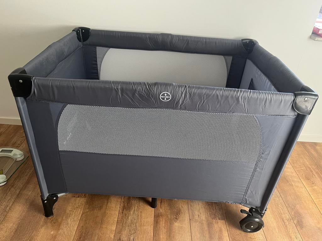 Bambino camping bedje, Kinderen en Baby's, Babywiegjes en Ledikanten, Ophalen, Gebruikt, Reisbedje
