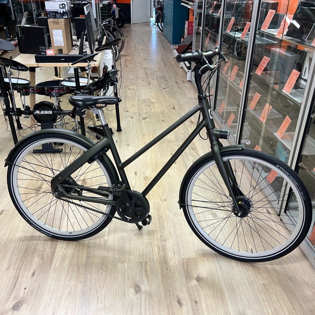 Cortina Blau Damesfiets Groen | Belt Drive | NaafVerlichting, Cortina, Zo goed als nieuw, Support@cortina.com, Via E. Fermi, 24
36075 Montecchio Maggiore (VI)
Italy