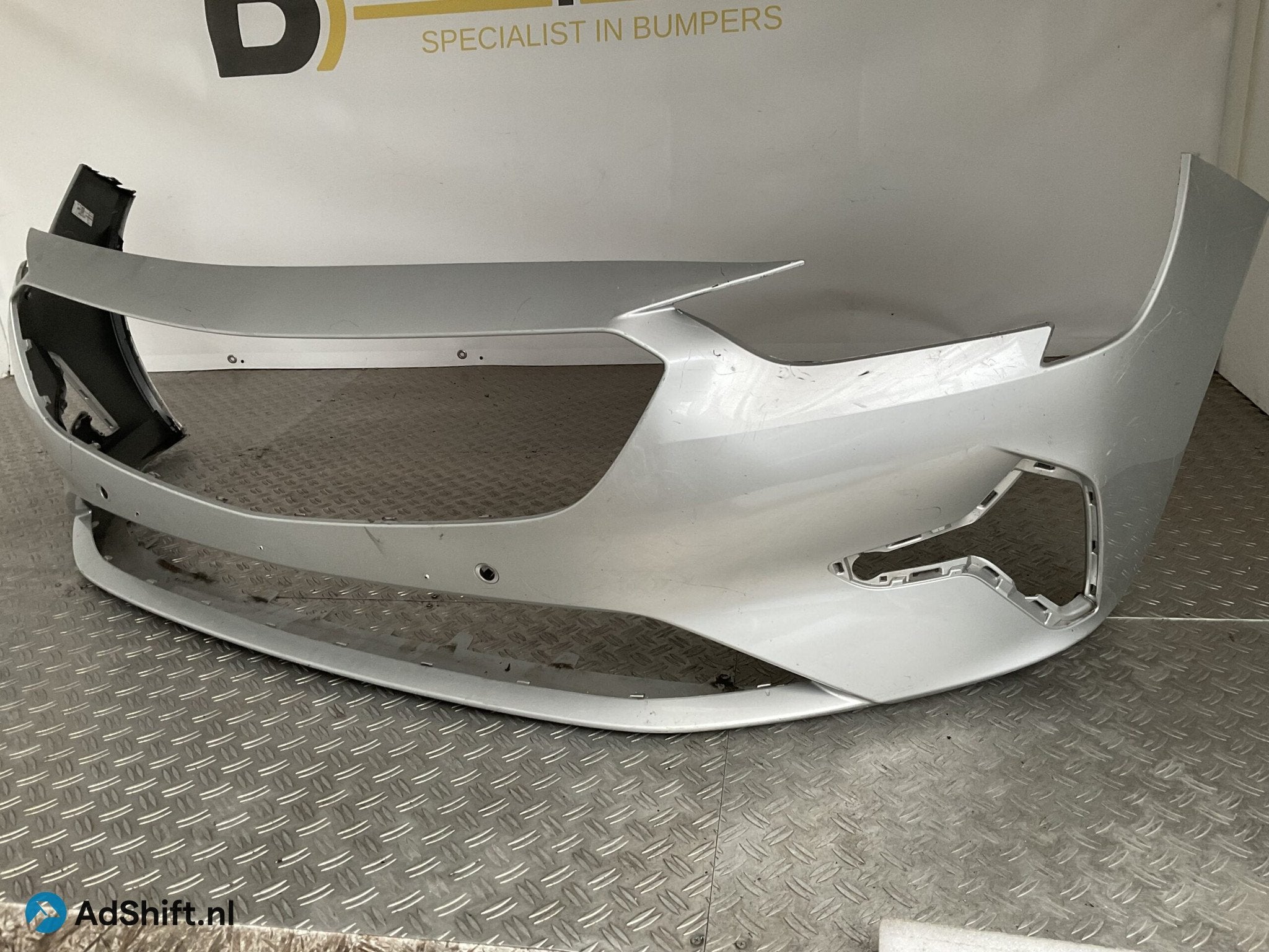 Bumper Opel Insignia Facelift 551004542 Voorbumper i5-16676z, Auto-onderdelen, Bumper