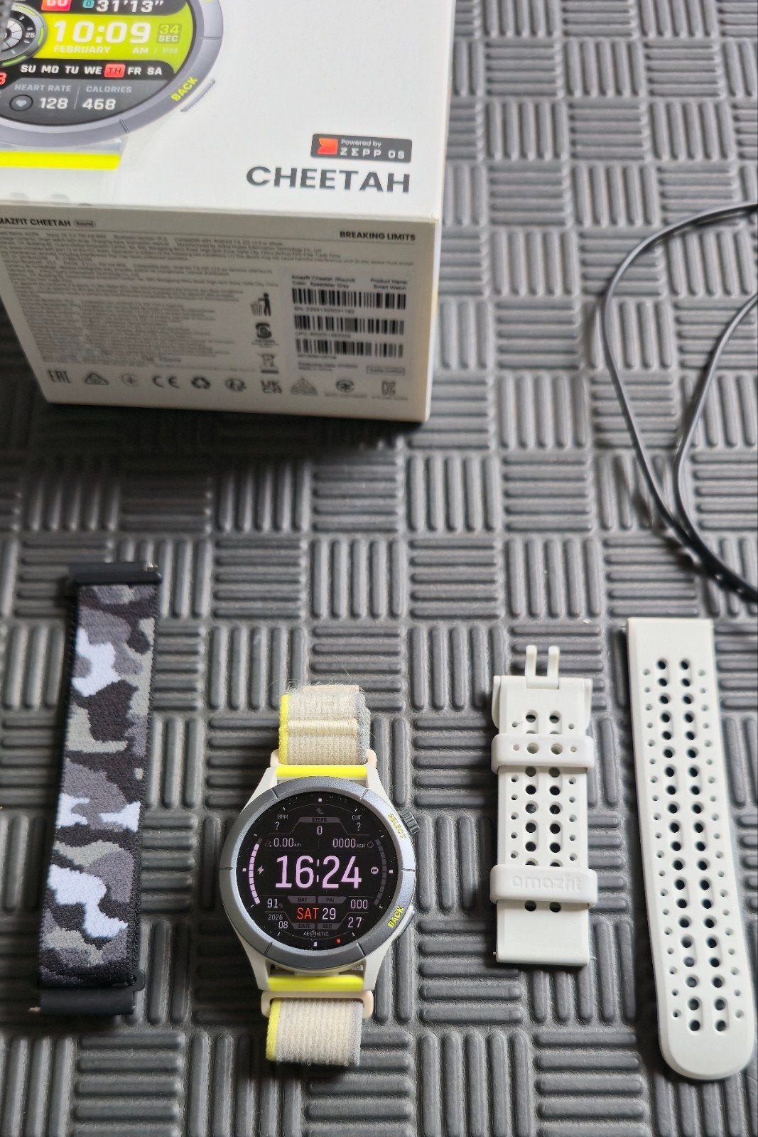 Amazfit Cheetah Round met extra bandjes, Amazfit, Wit, Ophalen of Verzenden, Zo goed als nieuw
