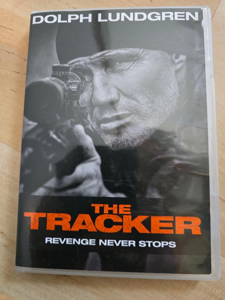 The Tracker- Dolph Lundgren, Alle leeftijden, Ophalen of Verzenden, Zo goed als nieuw