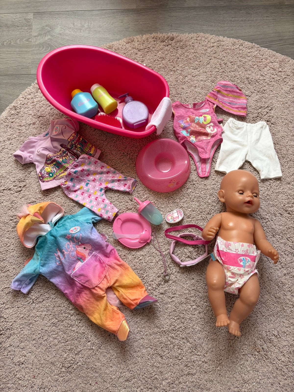 Babyborn pop met accessoires, Ophalen of Verzenden, Zo goed als nieuw, Babypop