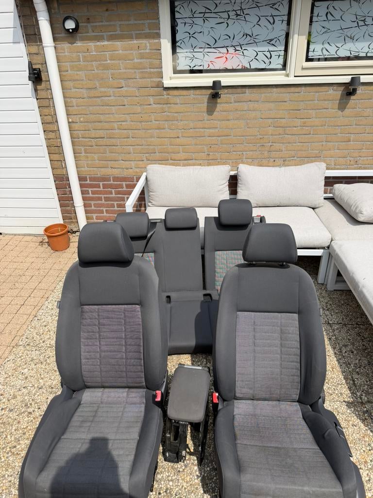Volkswagen golf 5 stoelen set - golf v trendline, Auto-onderdelen, Interieur en Bekleding, Ophalen, Volkswagen