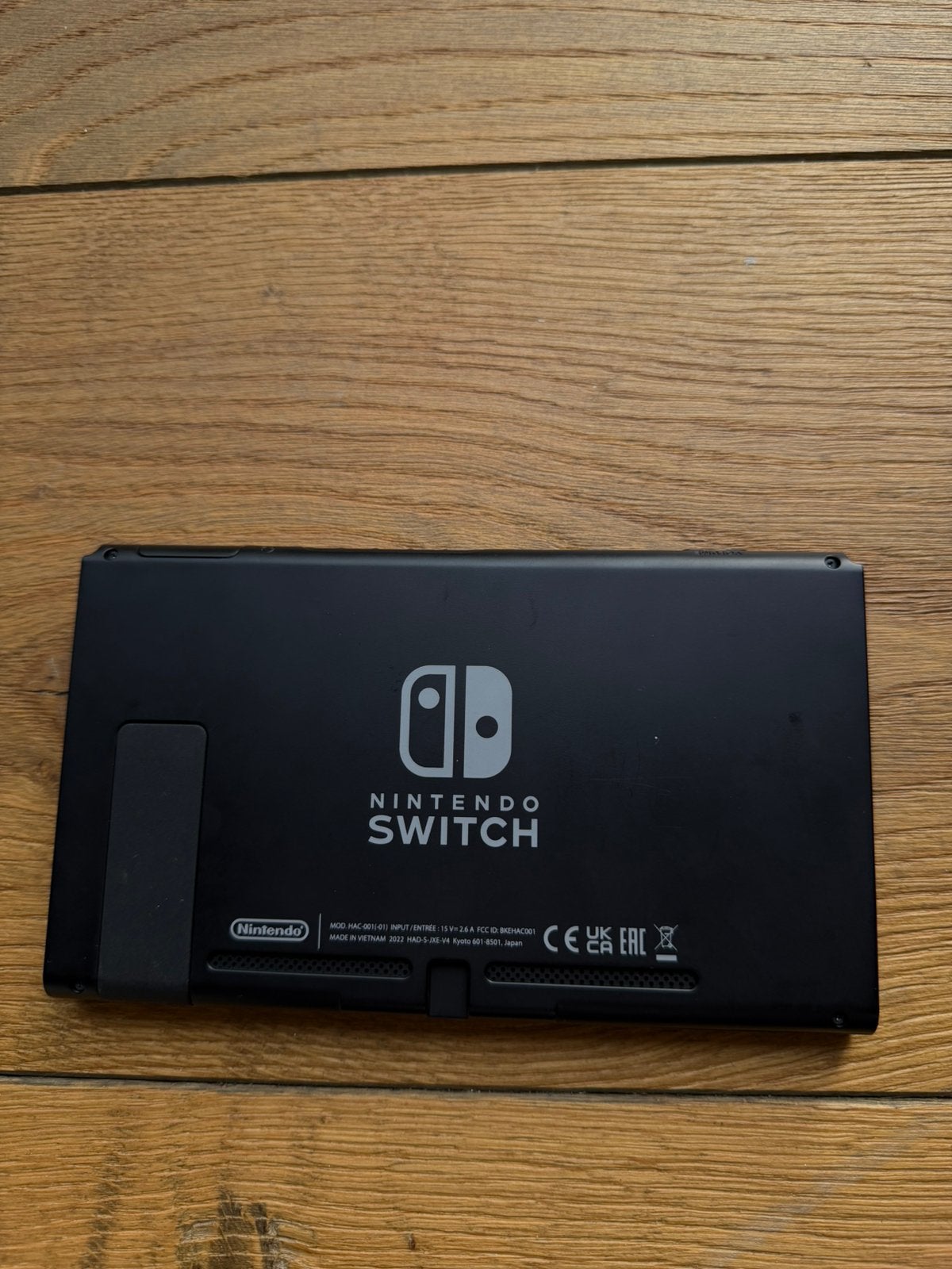 Foto 3 van Nintendo Switch + Mario Bros U Deluxe