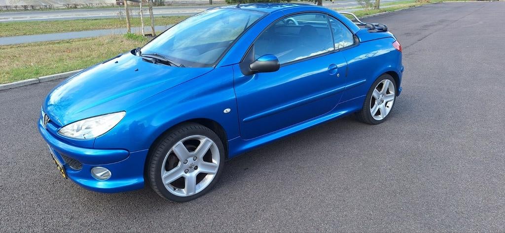 Cabrio blauw 2 sleutels 206cc apk nieuw rek achterop, Voorwielaandrijving, Stof, Zwart, Blauw