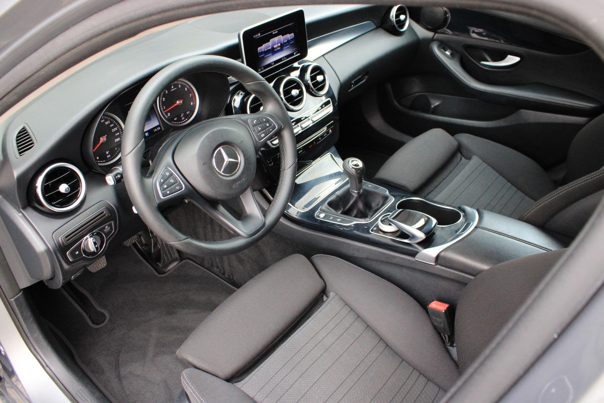 Mercedes-Benz C-Klasse 180 LED | Parkeersensoren | Cruisecon, Auto's, Mercedes-Benz, Gebruikt, Handgeschakeld, Bluetooth, Sedan