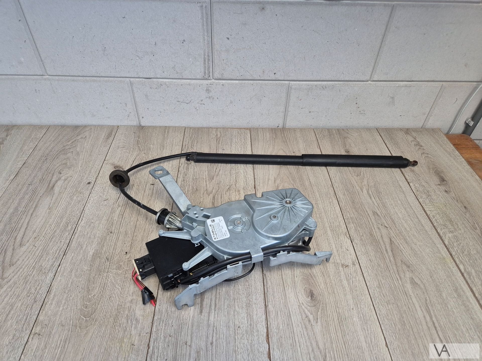 Achterklep sluithulp motor Opel Vectra C station ELEK klep, Auto-onderdelen, Elektronica en Kabels, Opel, Gebruikt, Ophalen of Verzenden