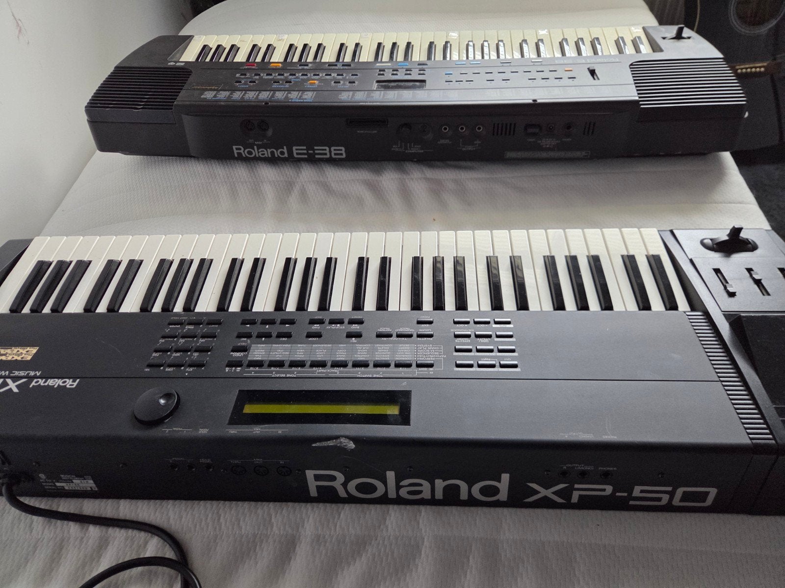 Roland XP-50 en E-38 Synthesizers - Goede staat, Roland, Midi-aansluiting, Ophalen of Verzenden, 61 toetsen