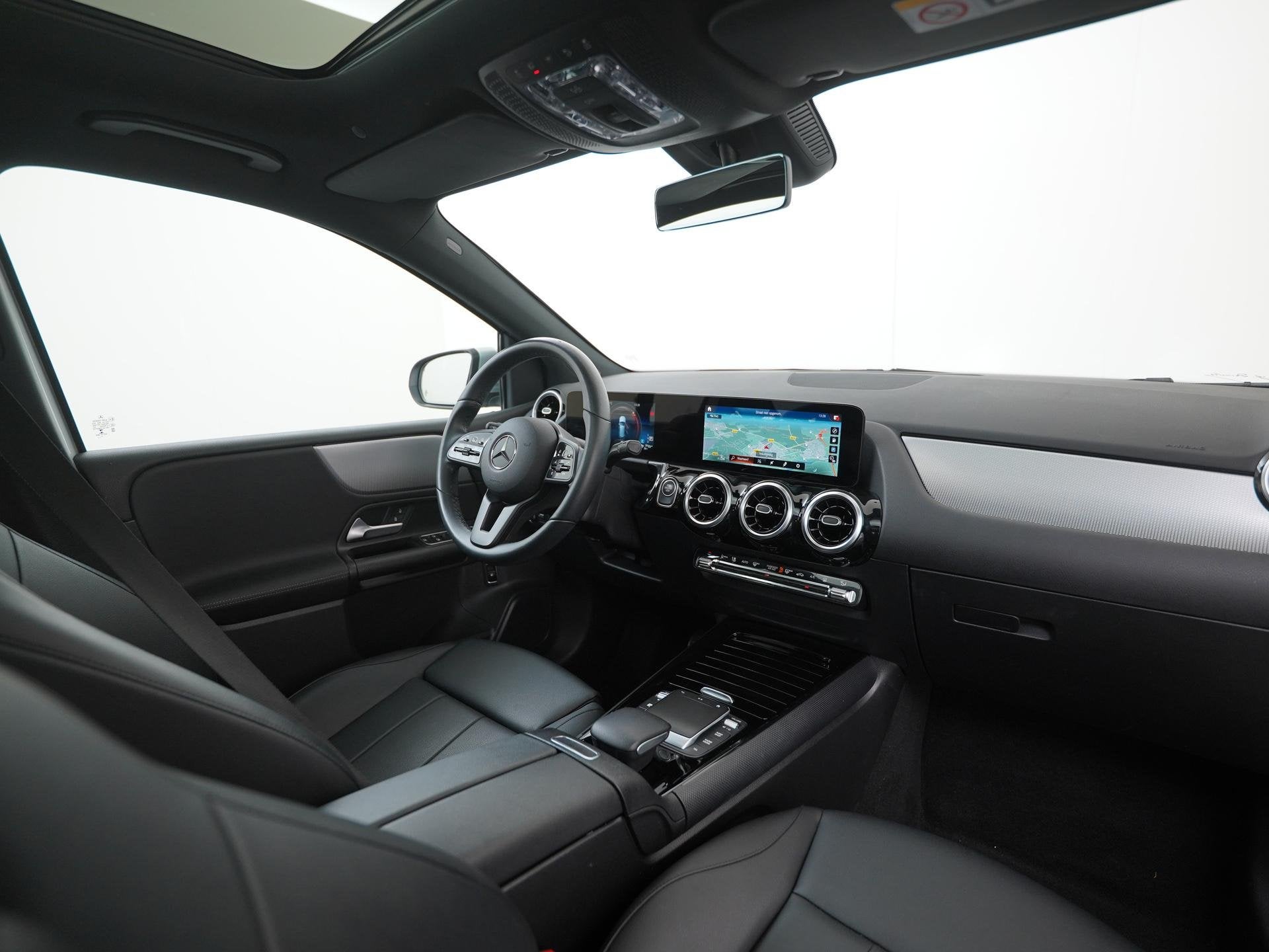 Mercedes-Benz B-klasse 250e Business Line | Panoramadak | Le, Auto's, Mercedes-Benz, Gebruikt, 4 cilinders, Bedrijf, Zilver of Grijs