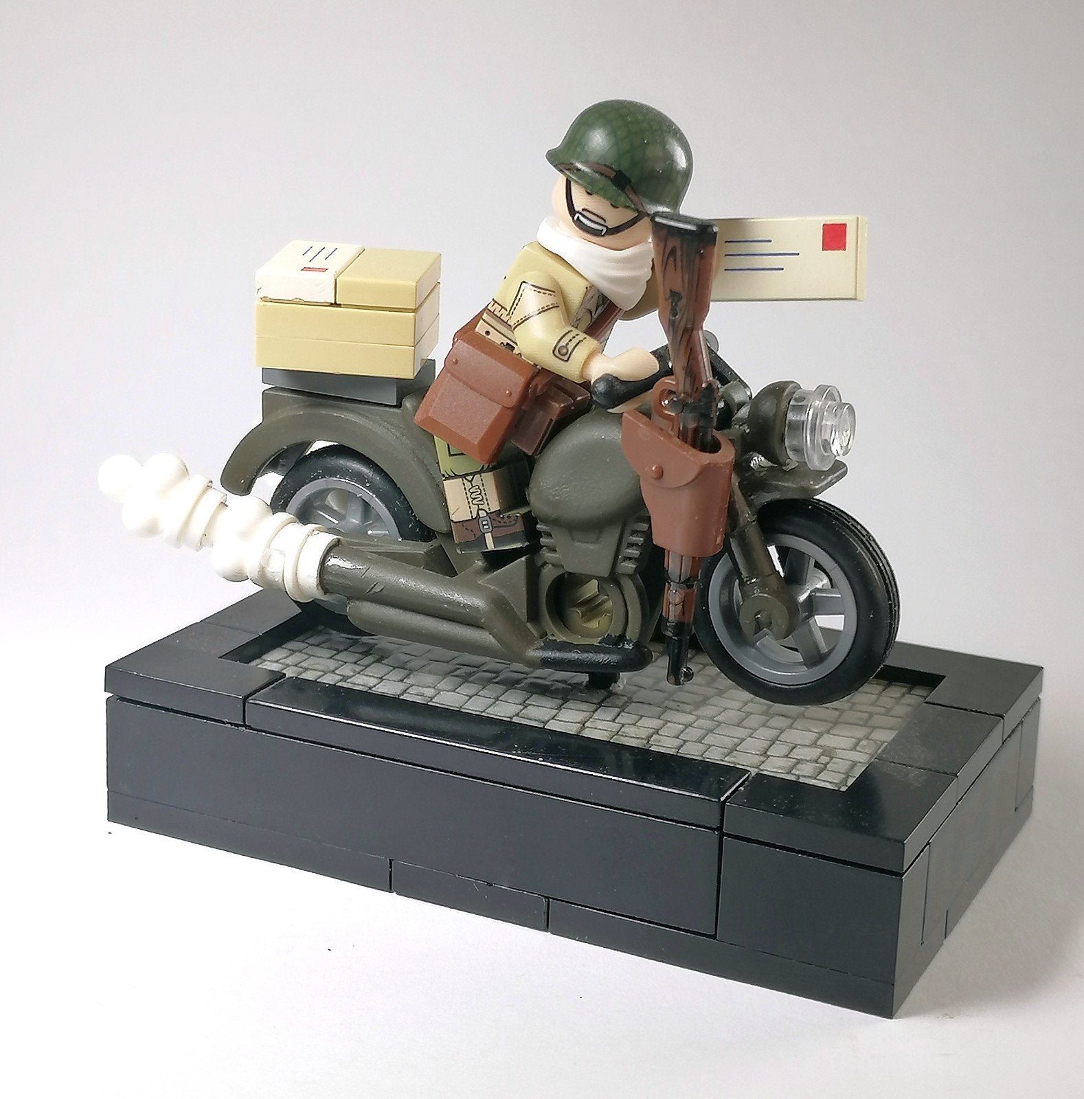 WW2 minifiguur USA soldaat Harley Post € 17,50, Ophalen of Verzenden, Nieuw, MOC (eigen creatie), Lego