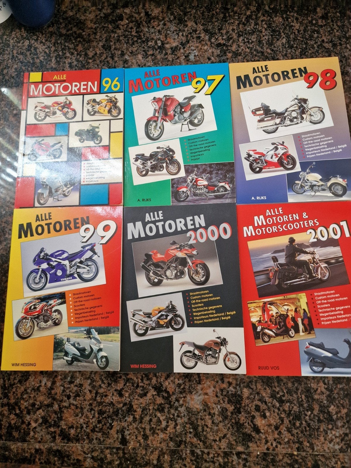 Alle motoren en motoscooters, Ophalen of Verzenden, Zo goed als nieuw, Diverse auteurs, Algemeen