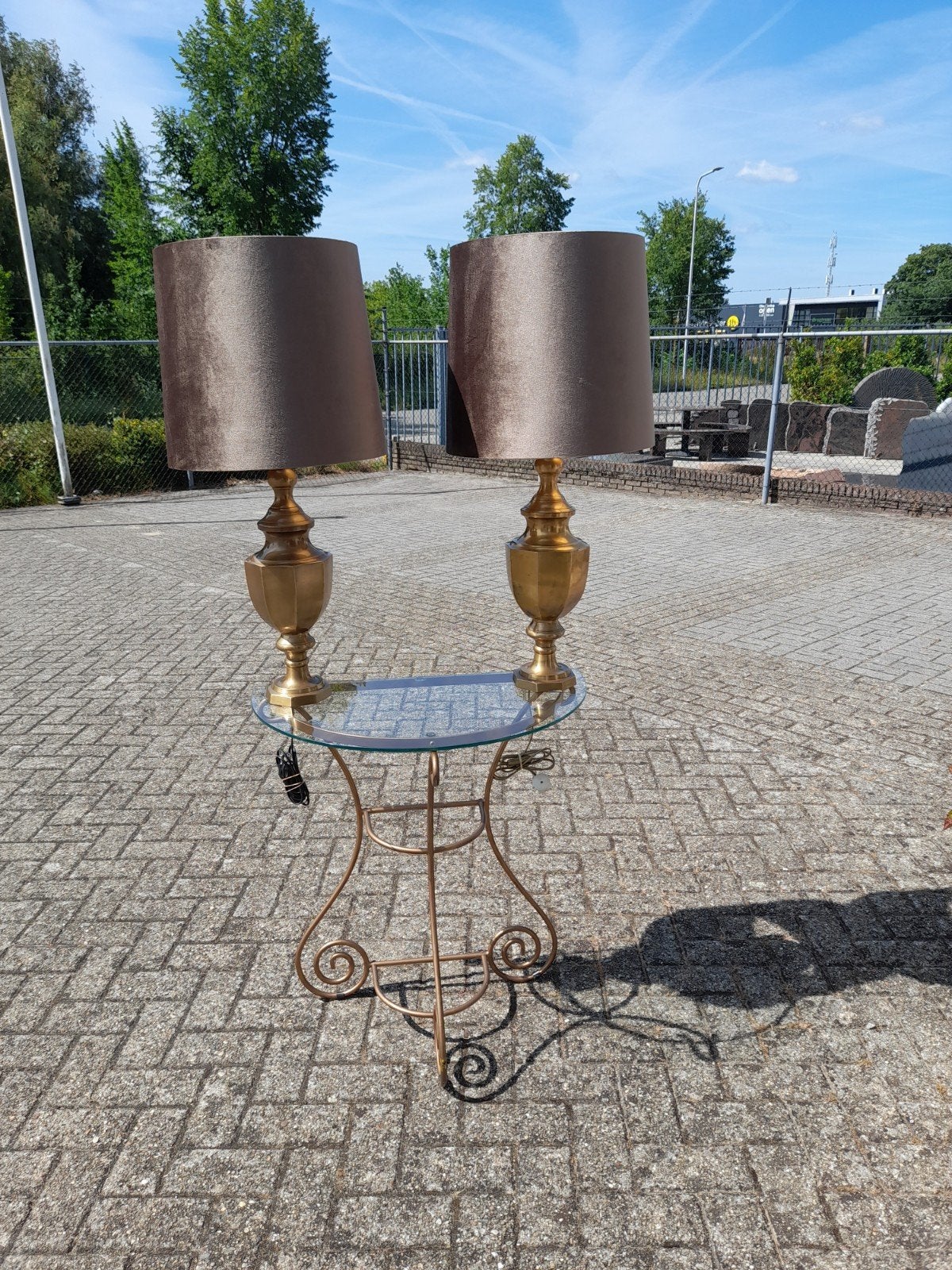 Mooie side tafel, Ophalen