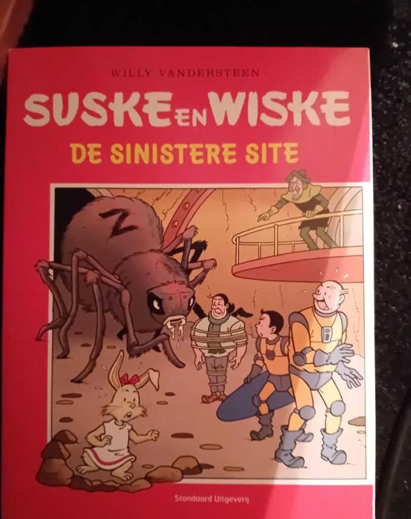 3 Suske en Wiske boekjes, Meerdere stripboeken, Ophalen of Verzenden, Gelezen
