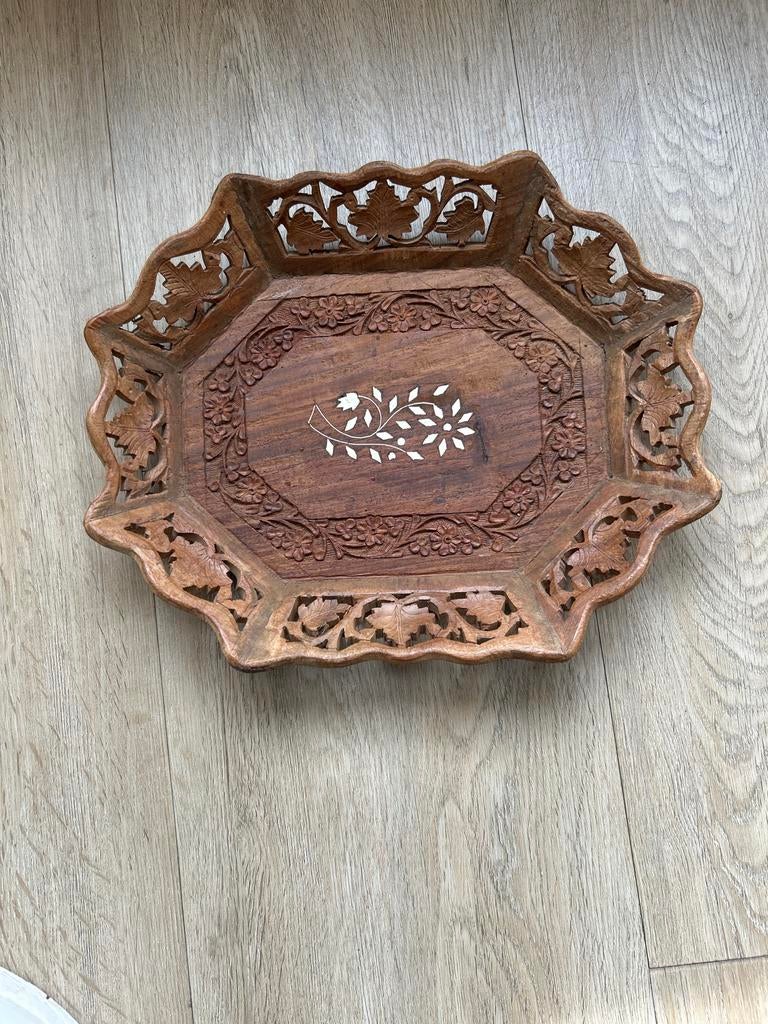 Decoratieve Houten Schaal met Snijwerk en Inleg, Ophalen, Schaal, Zo goed als nieuw, Overige vormen