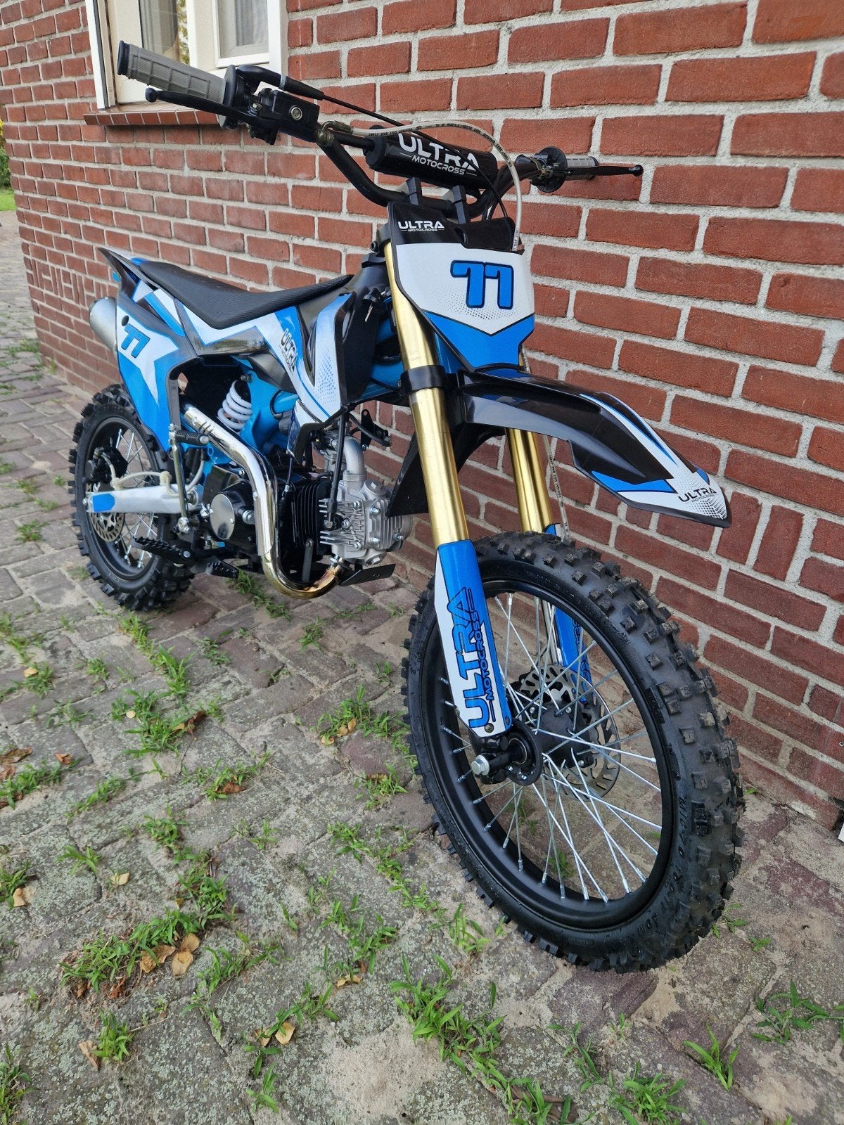 Ultra Pitbike 125cc zo goed als nieuw, Fietsen en Brommers, Ophalen, 125 cc, Ultra Motocross, Schijfrem