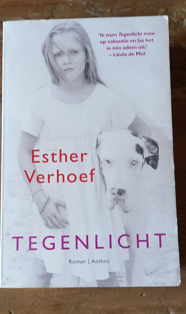 Esther Verhoef - Tegenlicht, Gelezen, Ophalen of Verzenden, Nederland, Esther Verhoef