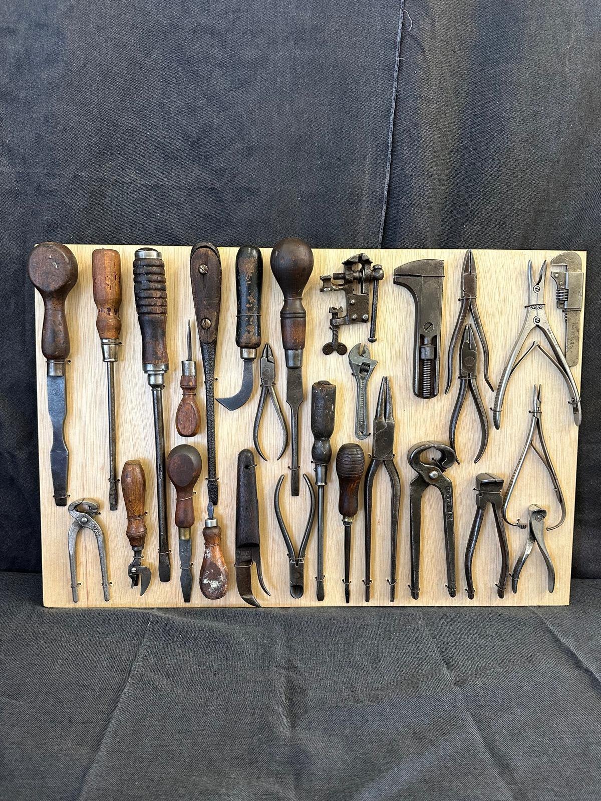 Handgereedschap 28 stuks op wandbord, Ophalen