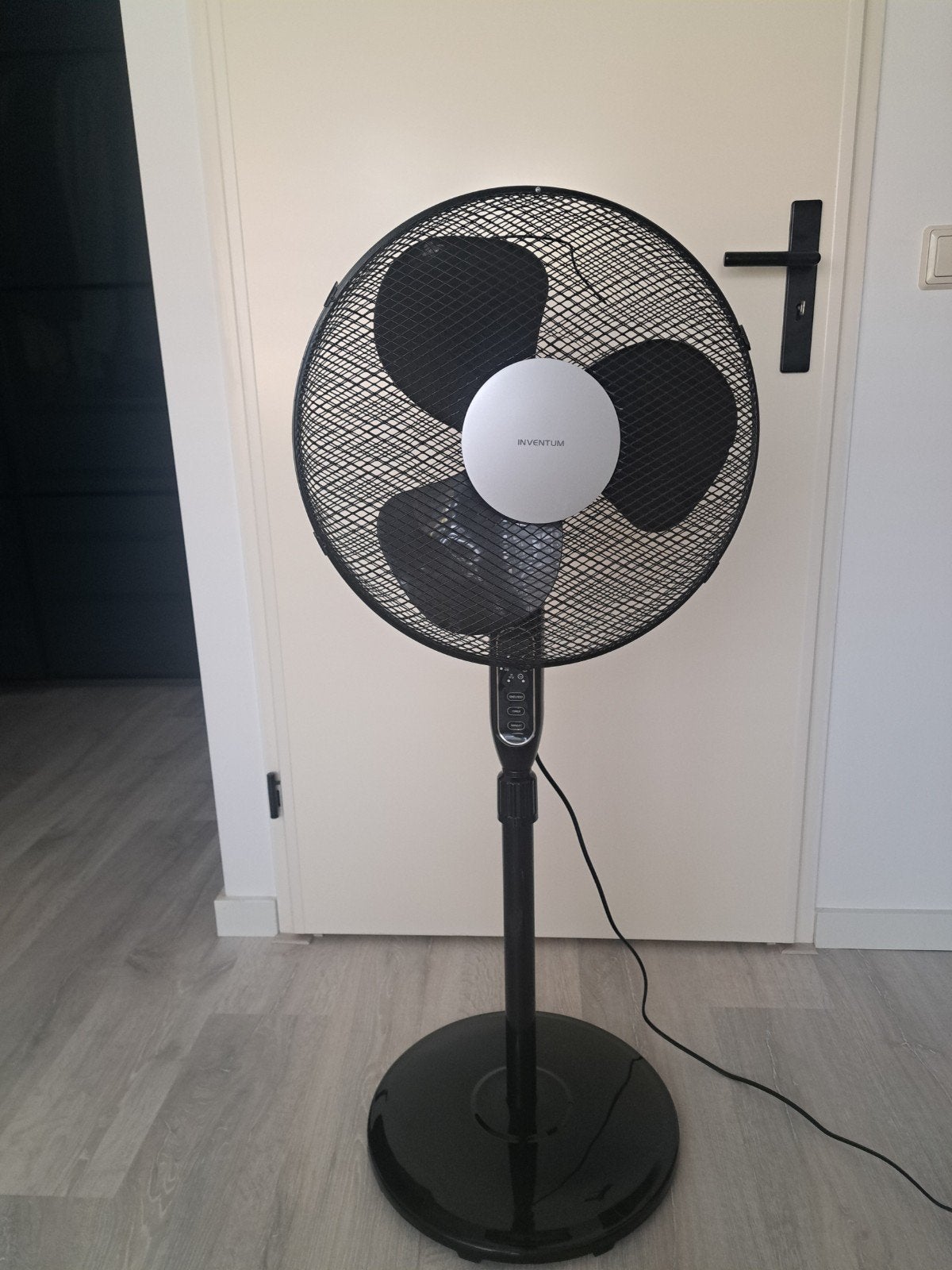 Ventilator staand model + afstandsbediening, Witgoed en Apparatuur, Ophalen, Zo goed als nieuw, Statiefventilator