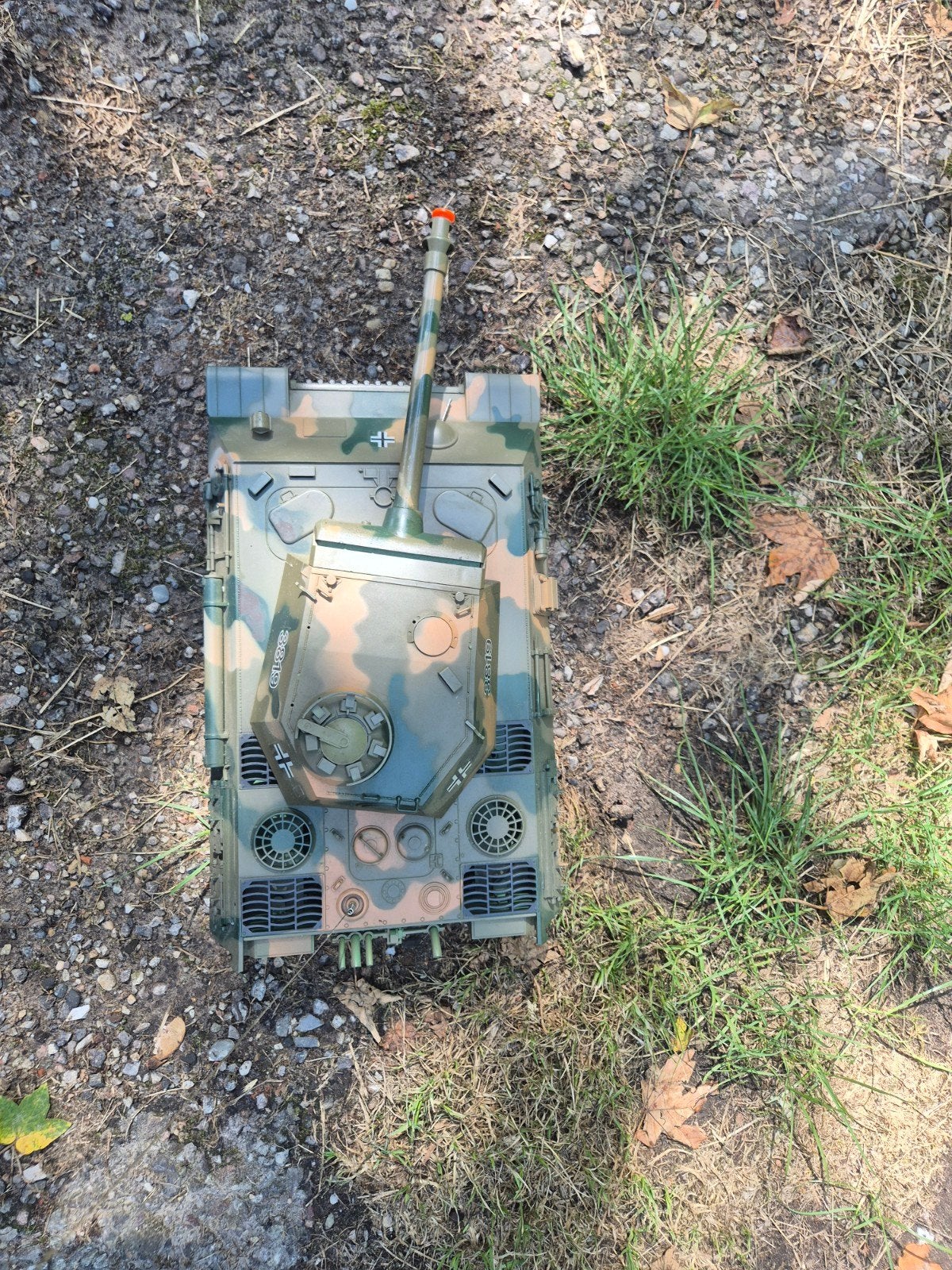 RC Tank Speelgoed - Camouflage Design, Ophalen of Verzenden, Gebruikt