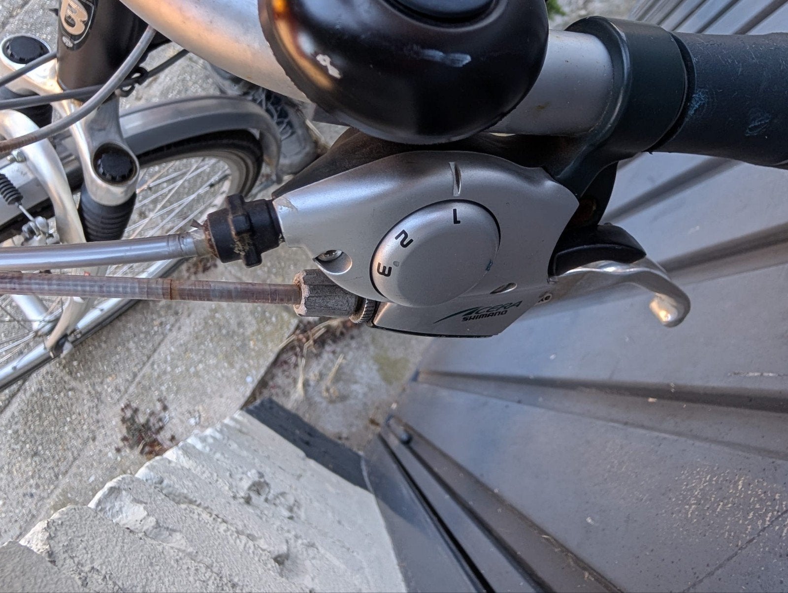 Batavus fiets met versnellingen en V-brakes, Fietsen en Brommers, Fietsen | Dames | Damesfietsen, Ophalen, Velgrem, Versnellingen