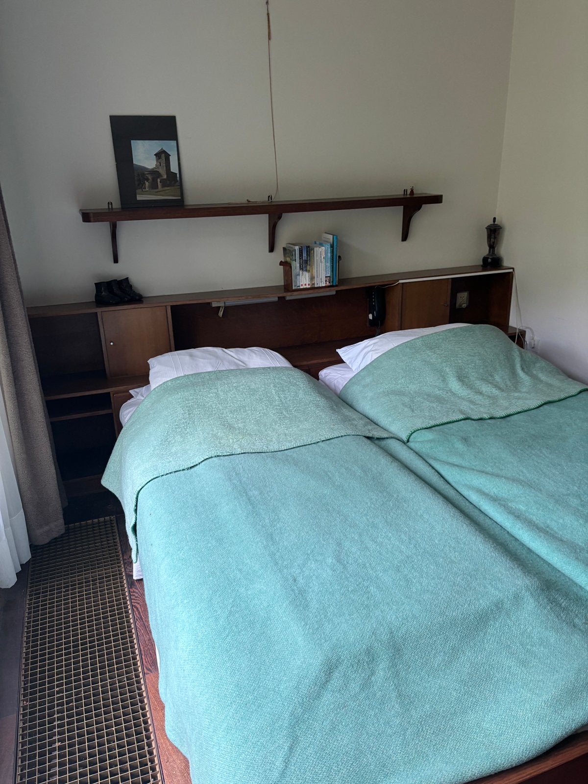 Twee persoons bed met ombouw, Ophalen, Zo goed als nieuw, Tweepersoons