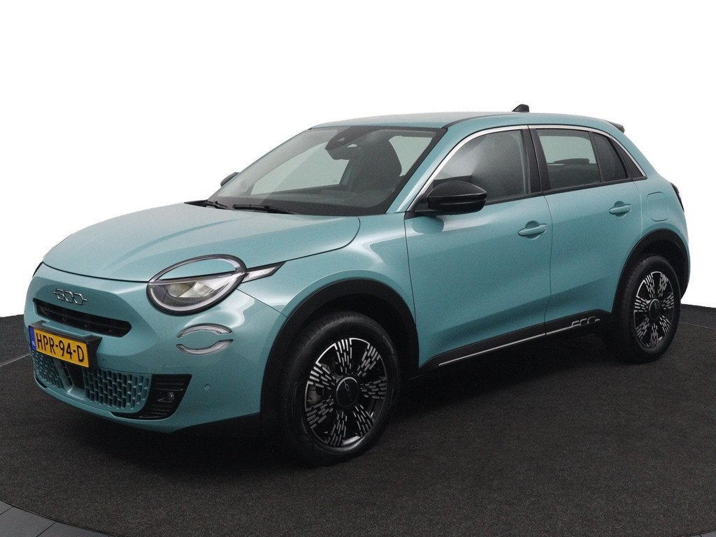 Fiat 600 1.2 Hybrid Urban Rijklaarprijs!, Auto's, Fiat, Stof, Gebruikt, 1199 cc, Blauw