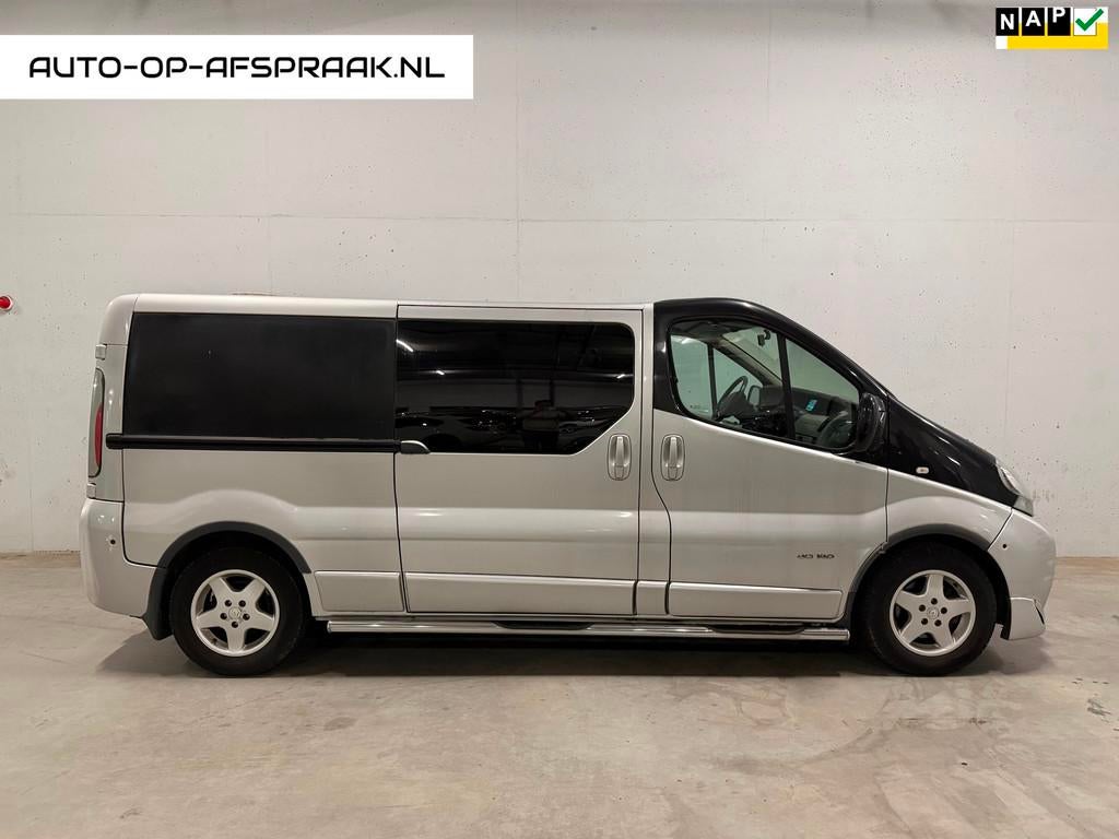 Renault Trafic 2.5 dCi L2H1 DC Leer Navi Airco Cruise C. Tre, Voorwielaandrijving, 135 pk, Gebruikt, 4 cilinders