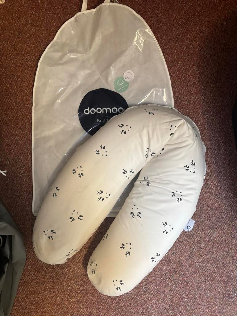 Doomoo Buddy voedingskussen, Ophalen, Zo goed als nieuw