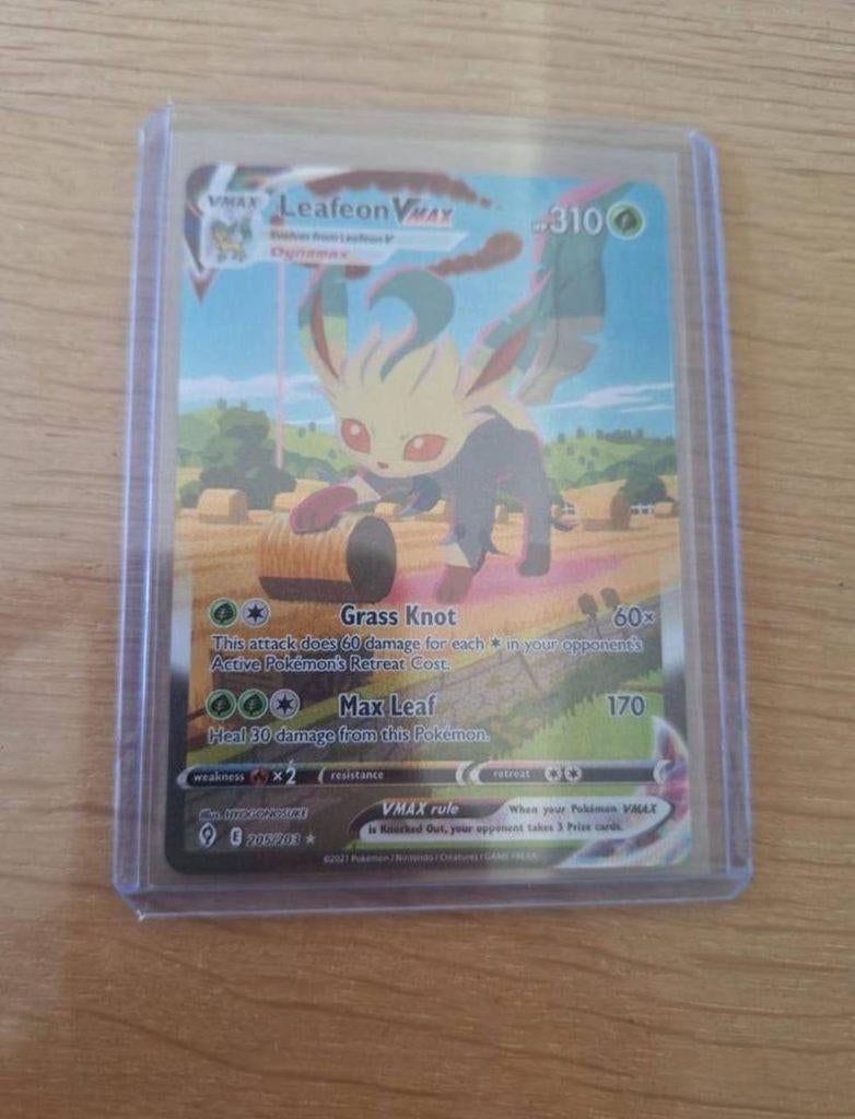 Pokemon Leafon Vmax 205 / 203 Evolving Skies, Ophalen, Zo goed als nieuw