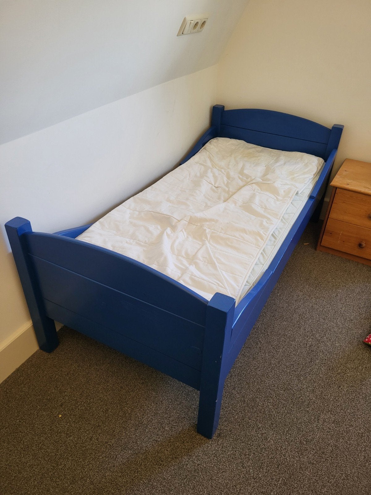 Kinder/Peuterbed inclusief matras, Ophalen, Gebruikt, Blauw, 190 cm of minder