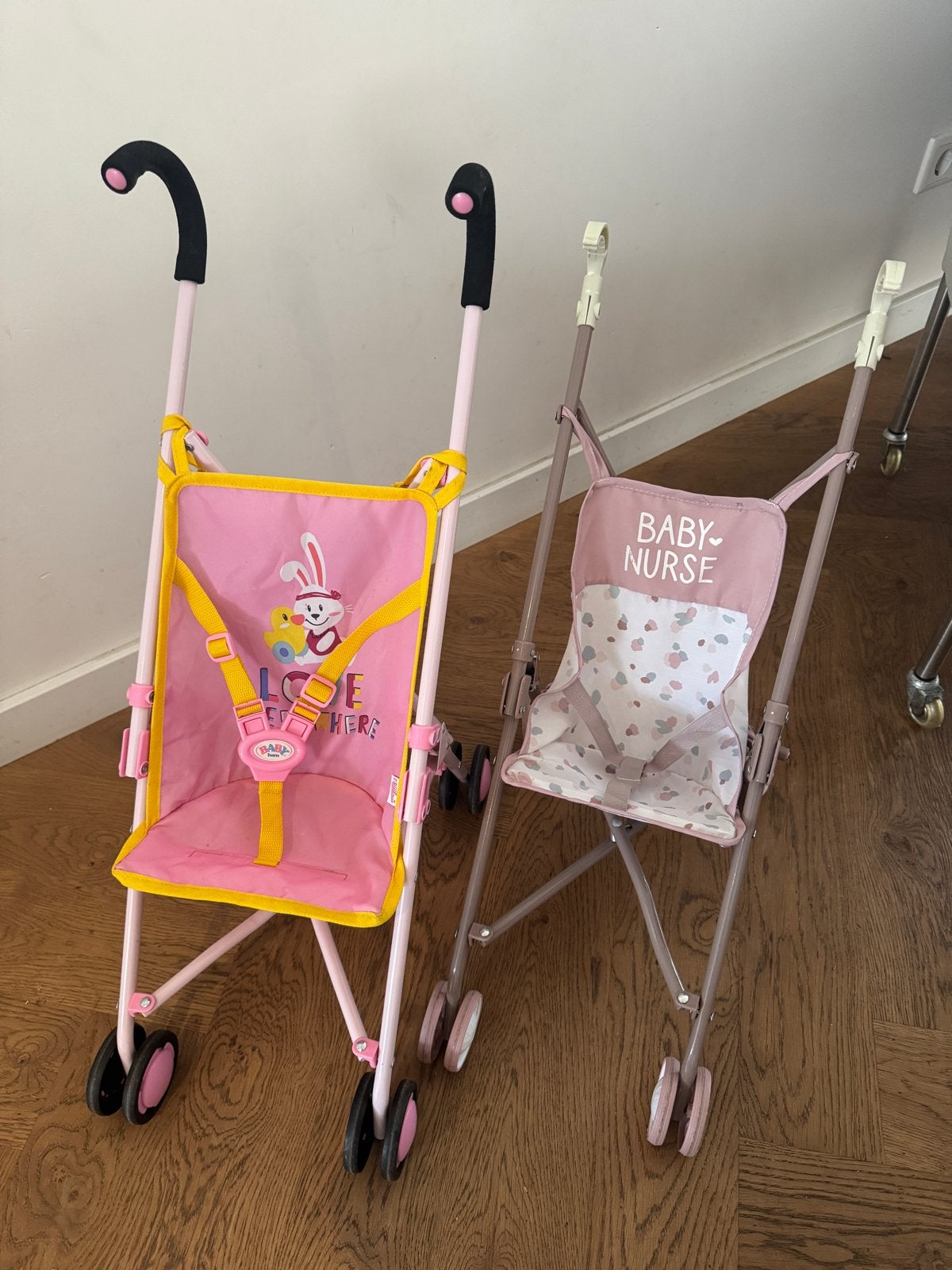 2 Roze Poppenbuggy's - Baby Born & Smoby Baby Nurse, Ophalen of Verzenden, Gebruikt, Overige typen, Met wieltjes