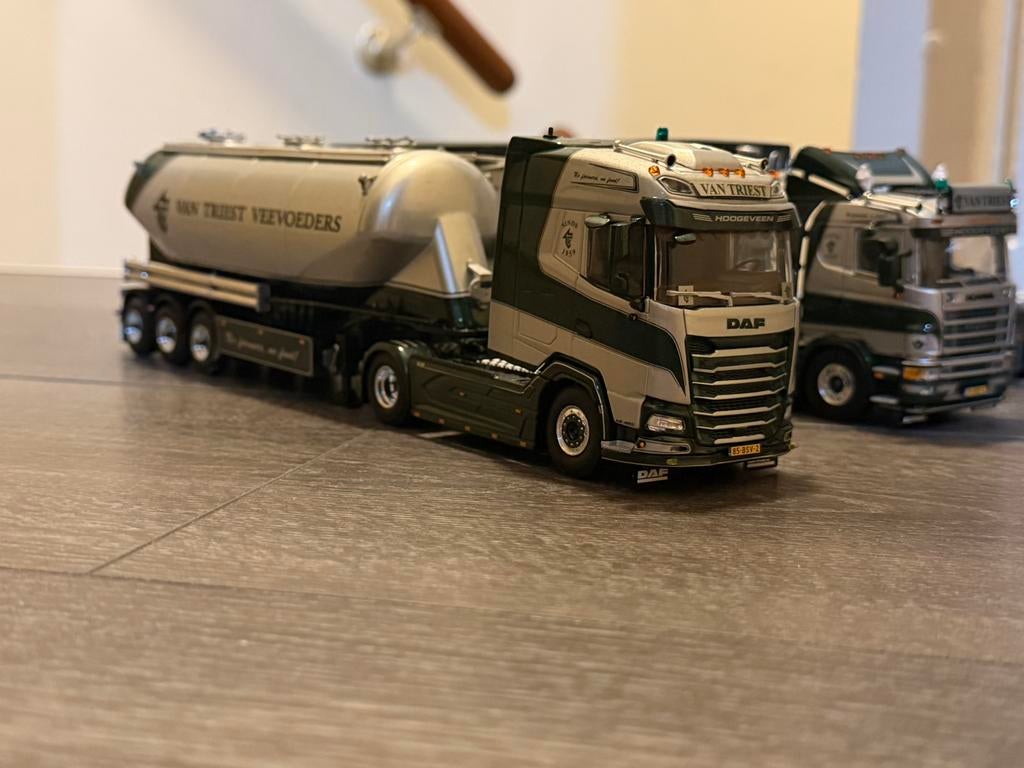 Setje van Tries modelvrachtwagens, Hobby en Vrije tijd, Ophalen of Verzenden, Gebruikt, Bus of Vrachtwagen