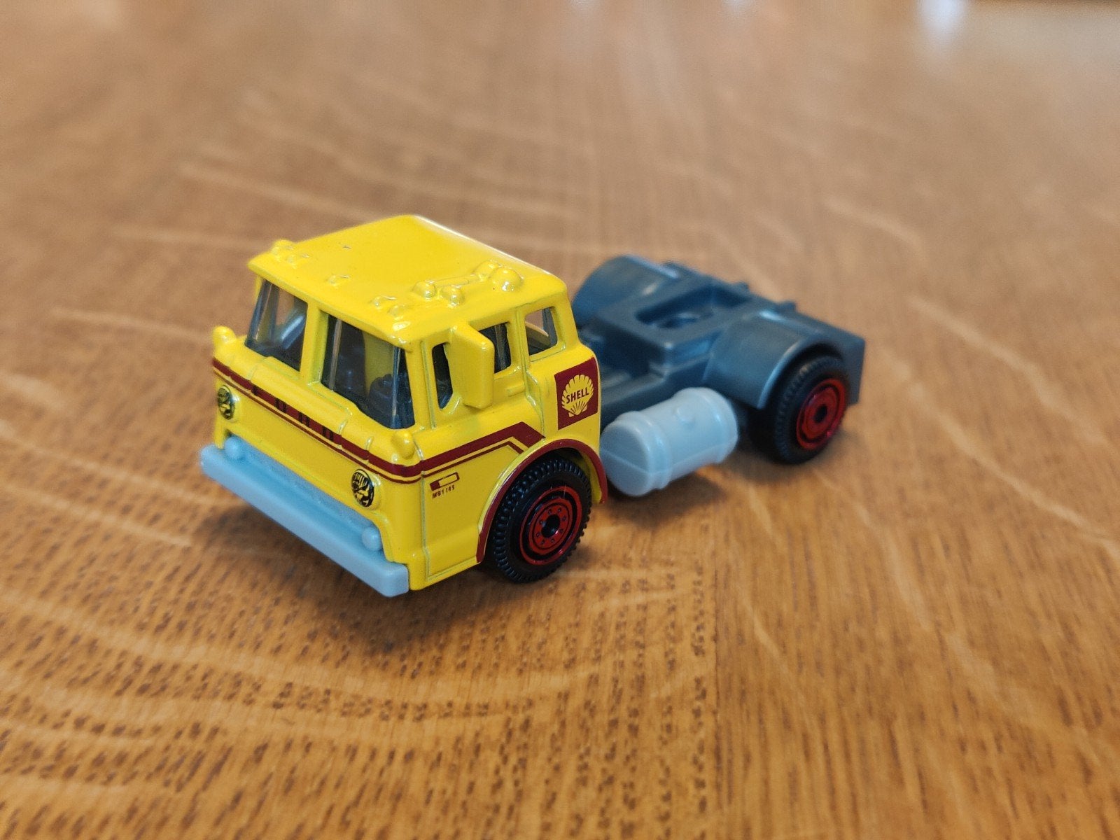 Matchbox Ford C900 SHELL, Ophalen of Verzenden, Zo goed als nieuw, Auto