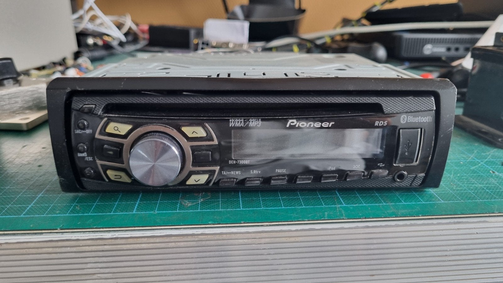 Pioneer DEH-7300BT Autoradio met Bluetoothh, Ophalen of Verzenden, Gebruikt