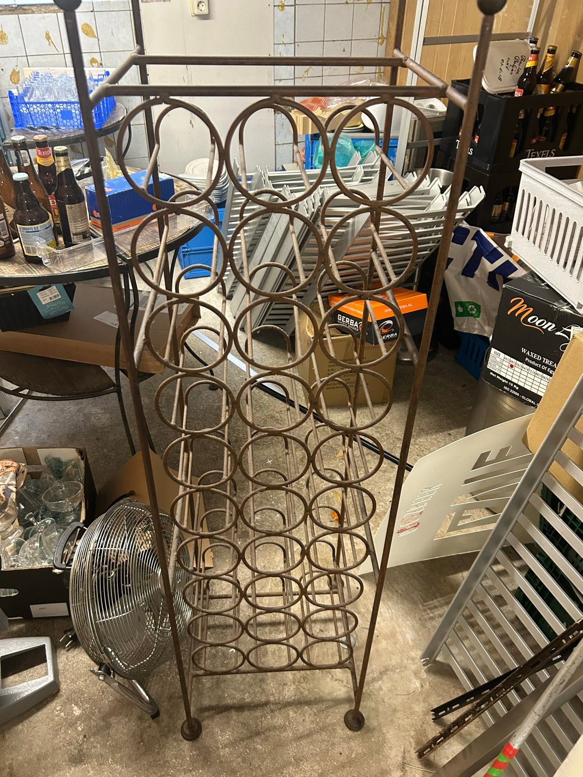 Metalen wijnrek voor 25+ flessen, Ophalen, Gebruikt, 25 flessen of meer, 75 – 100
