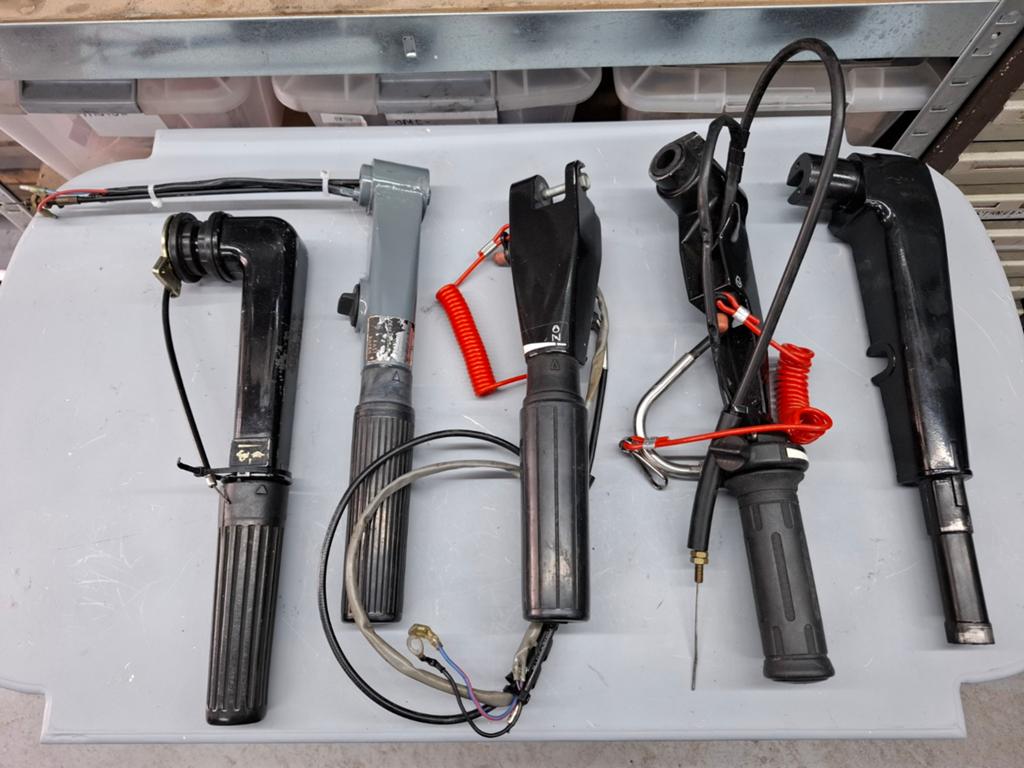 6 gas/stuurknuppels., Watersport en Boten, Accessoires en Onderhoud, Ophalen of Verzenden, Motor en Techniek