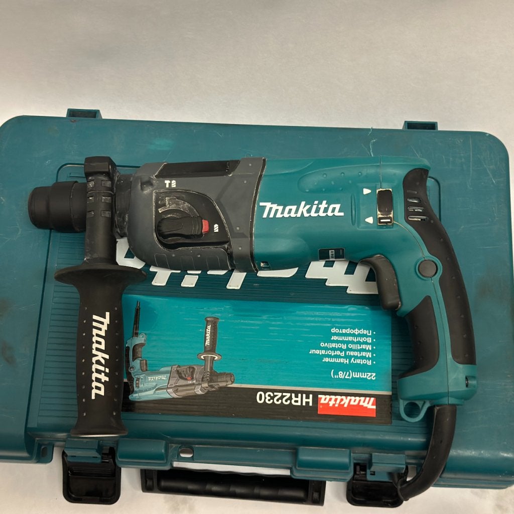 Makita HR2230 Boorhamer, Doe-het-zelf en Verbouw, Gereedschap | Boormachines, Makita, Zo goed als nieuw, Support@makita.com, Makita Corporation, 3-11-8, Sumiyoshi-cho, 
Anjo, Aichi 446-8502
Japan