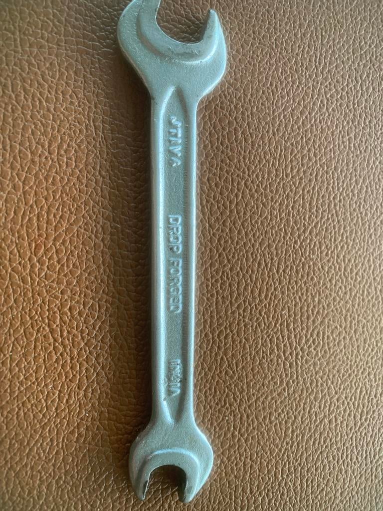 Stevige ringsleutel, DROP FORGED STEEL, Auto diversen, Autogereedschap, Ophalen of Verzenden, Zo goed als nieuw