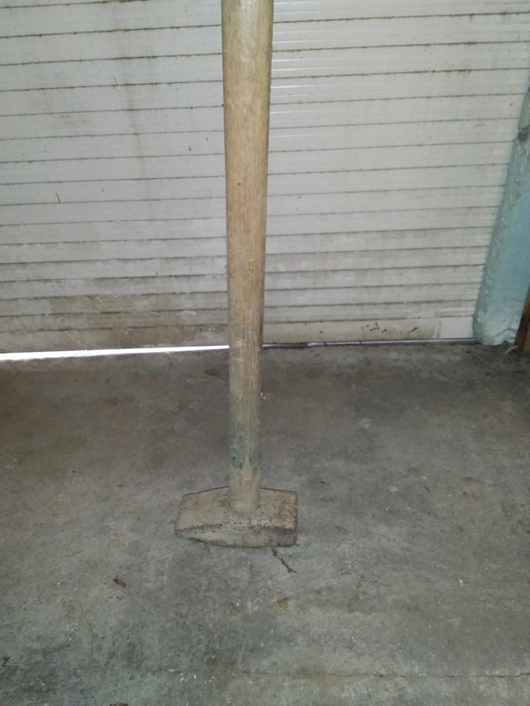 Robuuste Voorhamer met Houten Steel, Ophalen