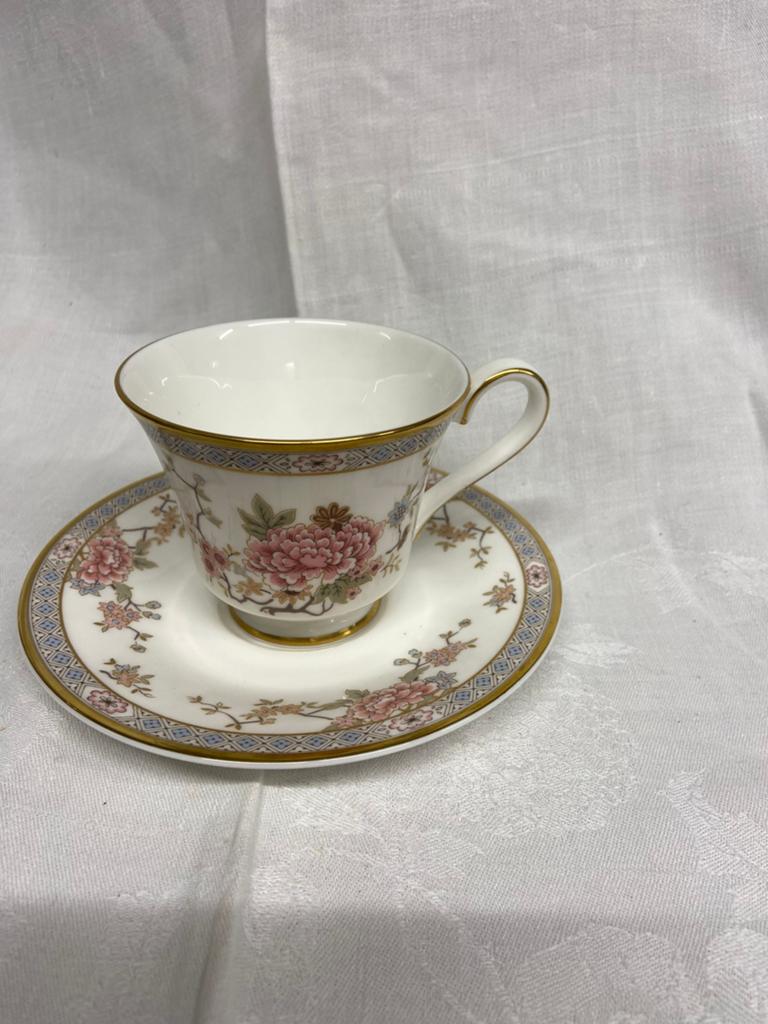 Royal Doulton kop en schotel, Antiek en Kunst, Ophalen of Verzenden
