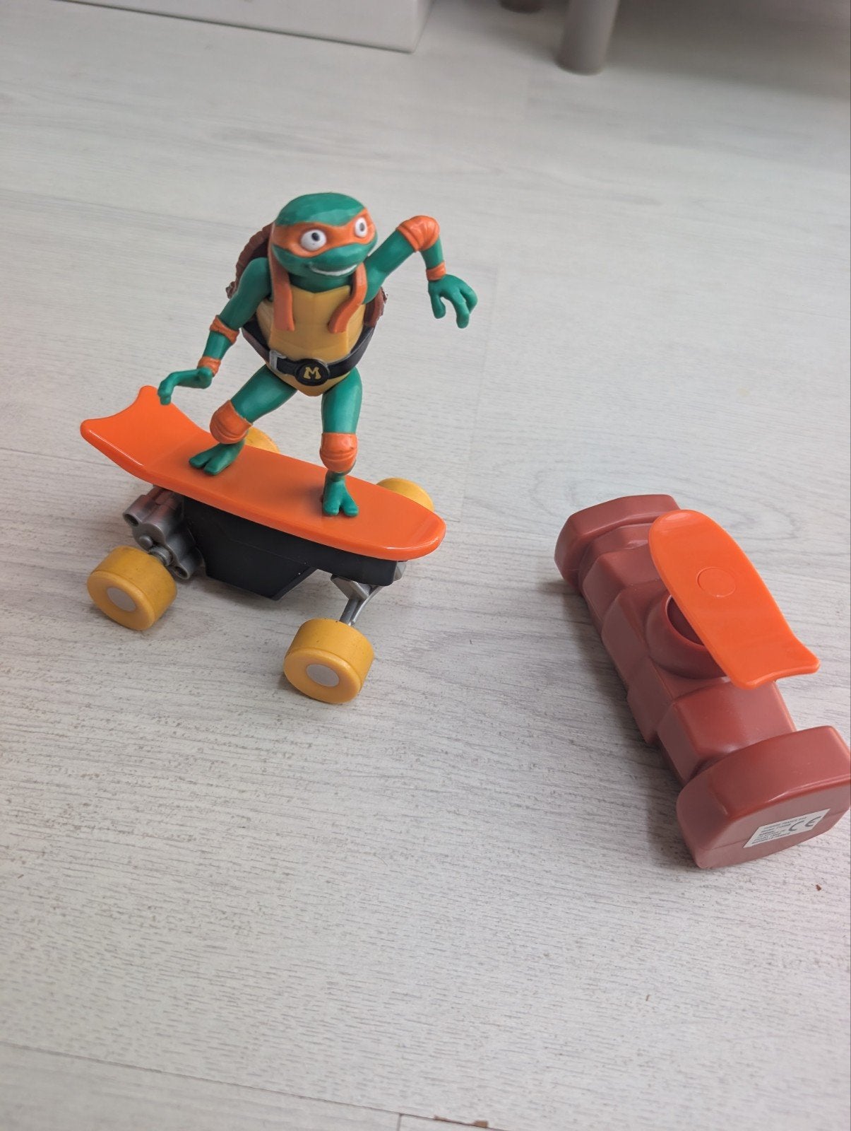 Bestuurbare Teenage Mutant Ninja Turtles actiefiguur op skat, Ophalen