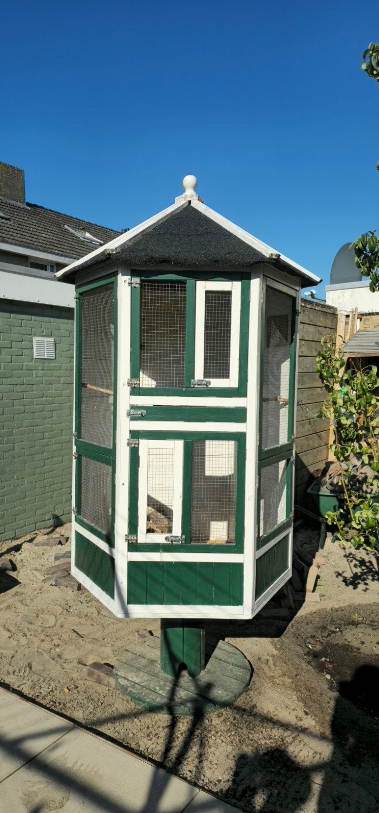 voilere met doorgang en nachthok, Dieren en Toebehoren, Vogels | Hokken en Kooien, Ophalen, Gebruikt, Hout, Volière